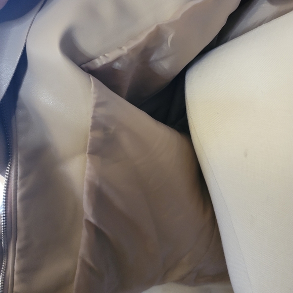 Zara:Faux Leather Jacket w/ Ruffle & Peplu… - Picture 8 of 12